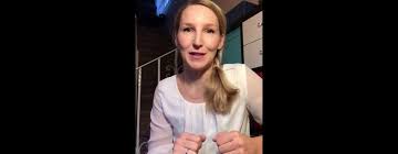 In dieser episode wird über selbstverletzendes verhalten gesprochen. Franca Cerutti Founder Of Praxis Fur Seelische Gesundheit Rheinberg Germany We Fucked Up