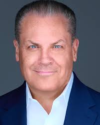 Thanks to GSM Commercial Capital: Gary Mascitis, Gary Mascitis, Pierre  Guirguis, Thomas Galante for trusting me with their new headshots! It was a  pleasure working together to capture professional, high-quality images that