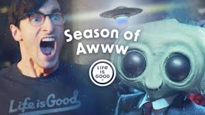 Out of This World: Alien Explores Earth’s Holiday Magic During The Season  of Aww!