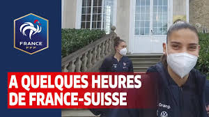 Sportive du football en direct, les résultats, les classements, les transferts de foot et les infos sur l'équipe de france de football. Equipe De France Feminine A Quelques Heures De France Suisse I Fff 2021 Youtube