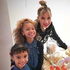 Luciana abreu was born on may 25, 1985 in massarelos, porto, portugal as luciana abreu sodré costa real. Ex De Luciana Abreu Daniel Nao Ve As Filhas Gemeas Ha Mais De Um Mes Porque Nao Quer