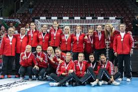 Nagy lászló visszavonulását követően új csapatkapitányt kellett választani a telekom veszprém férfi kézilabdacsapatánál. Mosonmagyarovari Kezilabda Club Se Hireink A Mosonmagyarovari Kezilabda Club Tortenete