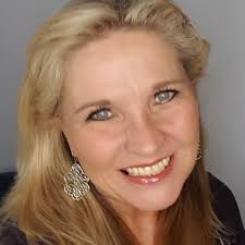 What airport to fly into near Margaritaville Daytona Beach?