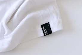 Simple Mockup Of A Cloth Tag Psd With Smart Layer The Dimensions Are 3000 X 2000 Px Clothing Labels Design Clothing Mockup Clothing Labels