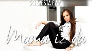 Ihr debütalbum trägt den titel „kurwa, was auf polnisch „nutte bedeutet. Schwesta Ewa S Feet Wikifeet