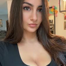 Beating the Odds as a Busy Mom: Fitness and Makeup Inspo