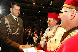 Uroczyste wręczenie dyplomów absolwentom Wydziału Wojskowo-Lekarskiego  rocznik 2013/2014