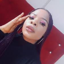 Phoebe James⚡ (@Eberezzzz)