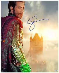 His godmother is actress jamie lee curtis. Jake Gyllenhaal Autographed Spider Man Far From Home Mysterio 16 20 Photo At Amazon S Entertainment Collectibles Store