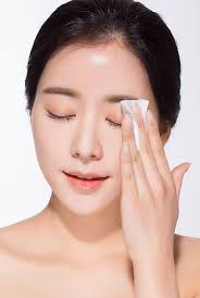 CÁCH CHĂM SÓC DA MẶT HẰNG NGÀY GIÚP DA TRỞ NÊN SÁNG MỊN, SẠCH MỤN