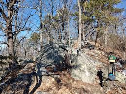 Appalachian Irishman: House Mountain Hike 198, 1-22-2025: Icicles, Mud,  and Snow! (published 1-23-2025; article 515)