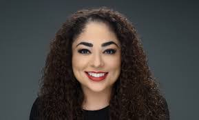 Diana Borges's Instagram, Twitter & Facebook