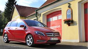 Essai Video Nouvelle Mercedes Classe B Profil Bas Pour Ambitions En Hausse