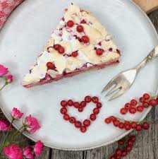 Johannisbeeren, auch ribisel oder träuble genannt, gibt es in rot, schwarz und weiß. Johannisbeerkuchen Mit Baiser Glutenfrei Glutenfreie Rezepte Kreative Ideen