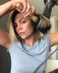 The Perfect Bob Blowout Alissa Grossi Everyday Hair Video Short Hair Blowout Blowout Hair Blow Dry Hair