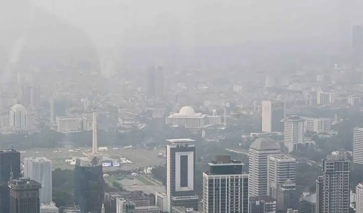 KUALITAS UDARA JAKARTA TERCATAT MASUK BARISAN TERBURUK DI DUNIA, PEMPROV DKI SIAPKAN STRATEGI MITIGASI