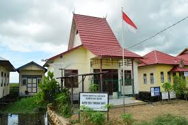North hulu sungai regency (sungai means river in indonesian) is one of the nine regencies in the indonesian province of south kalimantan. File Kantor Desa Tumbukan Banyu Hulu Sungai Selatan Jpg Wikimedia Commons