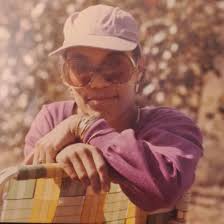 Weird (and Wonderful) Secondhand Finds That Just Need To Be Shared