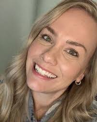 Christina Carruthers's Instagram, Twitter & Facebook