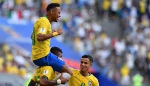 Pibe se está preparando para la conmebol copa américa, pero primero debe encontrar las 5 diferencias. Alle Listen Copa America Kader 2019