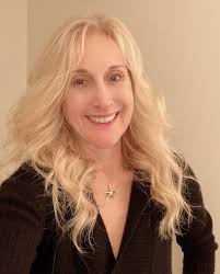 The Adventurer: The Curse of the Midas Box (2013)