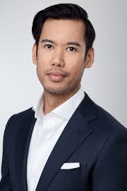 Executive headshot photography near me