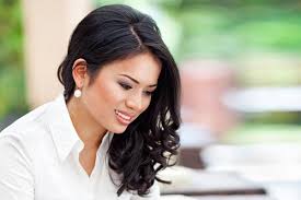 Sure, they look different than the straight hair but that's what makes them this hairstyle will look amazing on asian women. Curly Hairstyles For Asian Women Hairstyle Stars