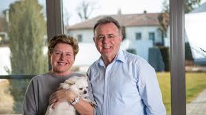 Ich breche meinen eltern das herz, wenn ich mich trenne. Uber 40 Jahre Verheiratet Landeshauptmann Niessl Trennt Sich Von Seiner Frau Bvz At
