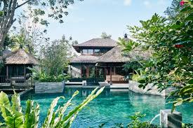 Di sini juga disediakan toilet. Bjtvohxreuhuhm