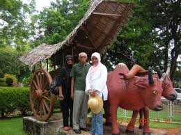 Mega memega, bagai berbagai tangan yang lincah, tak boleh duduk diam kereta lembu, pasangn. Kereta Lembu Mmoooooo Picture Of Melaka Central Melaka District Tripadvisor