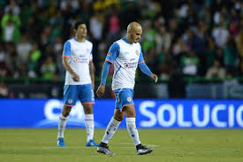 Cruz azul y santos laguna se volverán a enfrentar en una final de liga mx como en el apertura 2008 en donde los de la comarca lagunera se llevaron el campeonato, en esta nueva edición, la máquina llega después de ser uno de los equipos que mejor fútbol ha desempeñado en el último año y medio. Liga Mx Chavez Pinto Y Fabio Santos Transferibles En Cruz Azul As Mexico