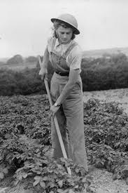 Field Worker Looking Great While Doing Her Job Land Madchen Mode Der 1940er 1940er