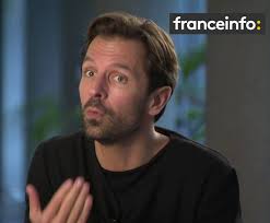 Points de vue : que faire des cons ?