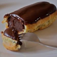 Chocolat Eclair Eclair Au Chocolat Super Bon Facile A Faire En 2020 Recette Gateaux Et Desserts Recettes De Cuisine