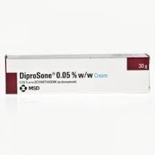 Sont à craindre en cas d'usage prolongé : Adnan Hajjiah A Twitter Diprosone Vs Diprosalic