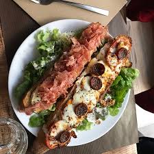 Le Bordeaux Lucon Restaurant Avis Numero De Telephone Photos Tripadvisor