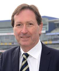 ANNUAL REPORT & ACCOUNTS