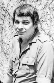 În 1982 se căsătoreşte cu todoriţa (dora) tărâţă. Biografie Nichita Stanescu Si Un Scurt Interviu De Arhiva Cu Poetul Nichita Stanescu