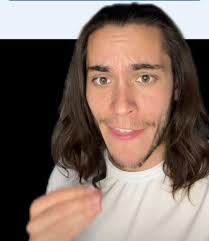 Compatriotas Salvadoreños y de otros países, dejen de estar creyendo en las  pendejadas que este tipo habla, no sólo desinforma si no que confunde, pero  lo que mas le gusta es meter