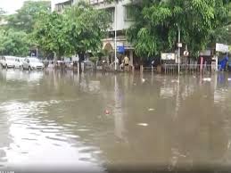 India's financial capital is expected to witness very heavy rains this season. Wmygkymewf27bm