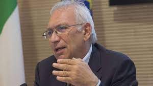 La presenza di quest'ultima, soprattutto, sta. Patrizio Bianchi Chi E Tutto Sul Principale Candidato Al Ministero Dell Istruzione