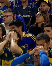 VELASCO VOLVIÓ A JUGAR: INGRESÓ ANTE RACING EN LUGAR DE ZEBALLOS Antes del 1-0 de #Racing, Alan ingresó en lugar del Changuito, lo que generó sorpresa y reclamos entre algunos hinchas de #