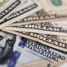 El dólar blue hoy​ cotiza este lunes 24 de febrero a $74,80 para la compra y $78,80 para la venta. Con El Dolar Blue En 182 El Banco Central Refuerza Las Reservas Con La Llegada De Los Deg Del Fmi