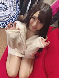 加藤ももか、大人っぽい髪型になって更に可愛くなる – AV女優2chまとめ