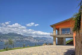 Lernen sie die umgebung richtig kennen, indem sie eine von 1.426 ferienwohnungen und ferienhäuser von privat am gardasee mieten und die landschaftlichen schönheiten, sehenswürdigkeiten und strände vor ort entdecken. Das Ferienhaus Villa Il Podere