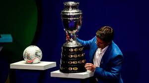 Copa américa) di calcio è il premio assegnato alla nazionale vincitrice dell'omonimo torneo. Copa America La Conmebol Anuncia Que Argentina No Sera Sede Del Torneo De Futbol Bbc News Mundo