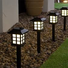 Lampu ini memiliki ukuran yang luas sehingga anda dapat dengan bebas menciptakan kreasi cahaya sendiri. 45 Gambar Model Lampu Taman Minimalis Led Bulat Tenaga Surya
