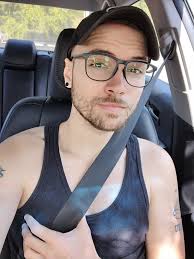 Looking for a squad of chill dudes and ladies to go do rank matches with.  Plz be competitive but don't be a jerk. Anyone interested in squadding up,  please comment down below!