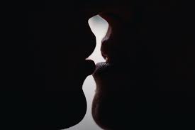 How To French Kiss 6 French Kissing Techniques 2021 Masterclass