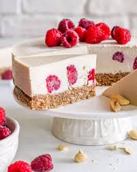 Bake for 45 mins to an hour, then turn off the oven, leave the cake inside for another hour then cool at room temperature. Raspberry Lemon Cheesecake No Bake Clean Food Crush